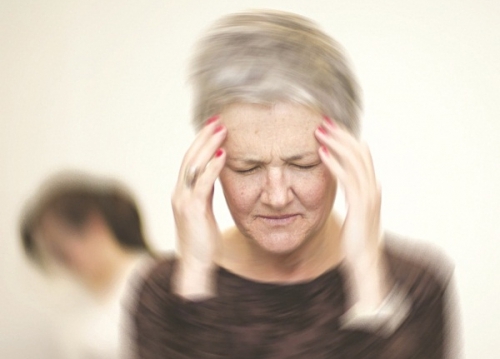 Cảnh giác với chứng chóng mặt ở NCT