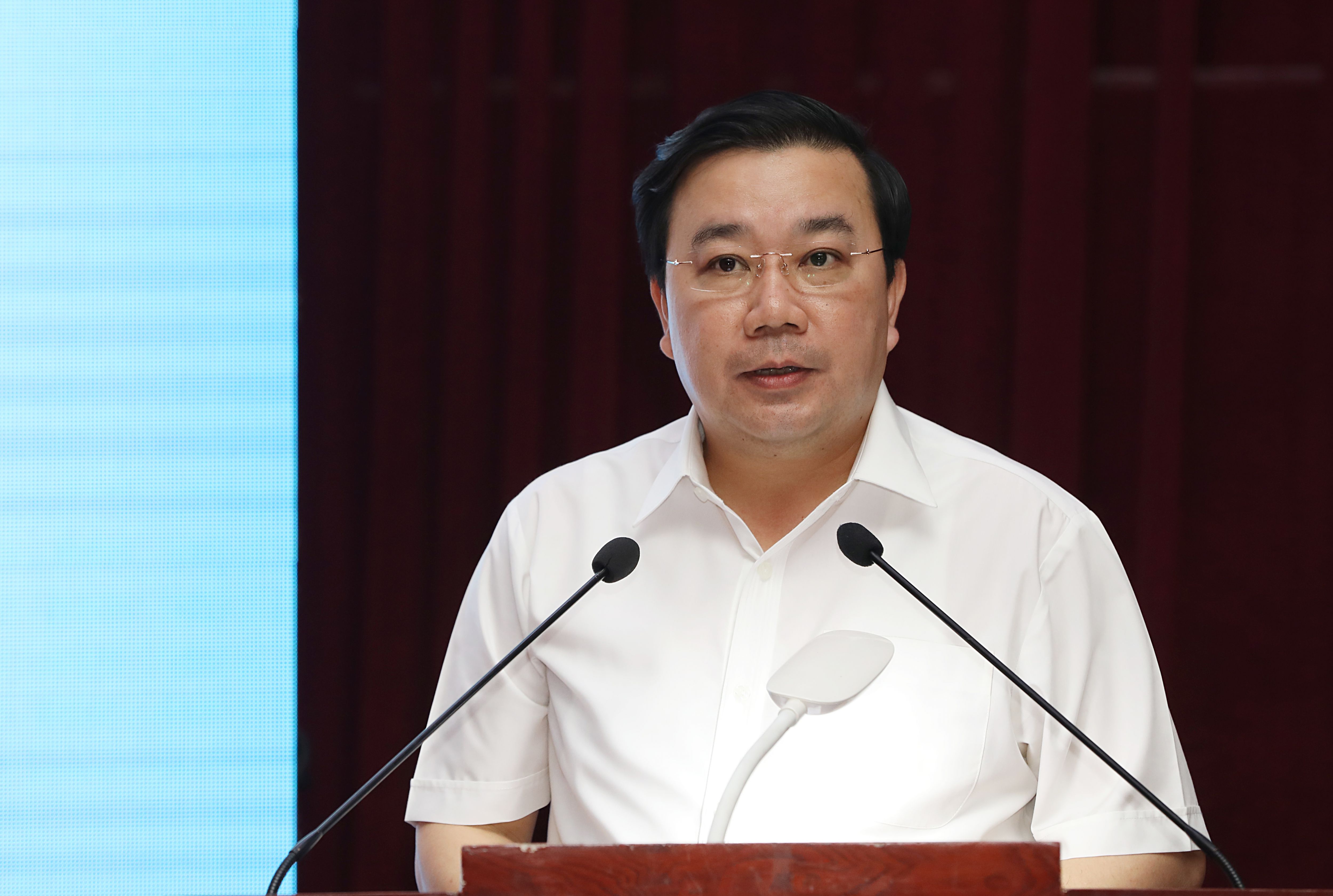 &Ocirc;ng Chử Xu&acirc;n Dũng, Gi&aacute;m đốc Sở GD&amp;ĐT H&agrave; Nội ph&aacute;t biểu chỉ đạo tại Hội nghị