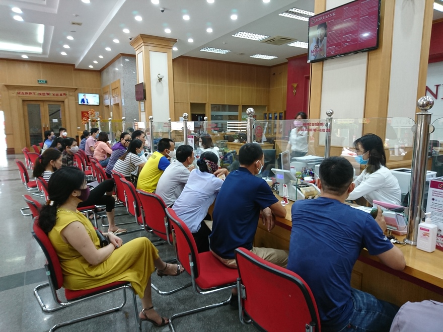 Agribank triển khai kịp thời c&aacute;c giải ph&aacute;p hỗ trợ kh&aacute;ch h&agrave;ng bị ảnh hưởng bởi dịch COVID-19