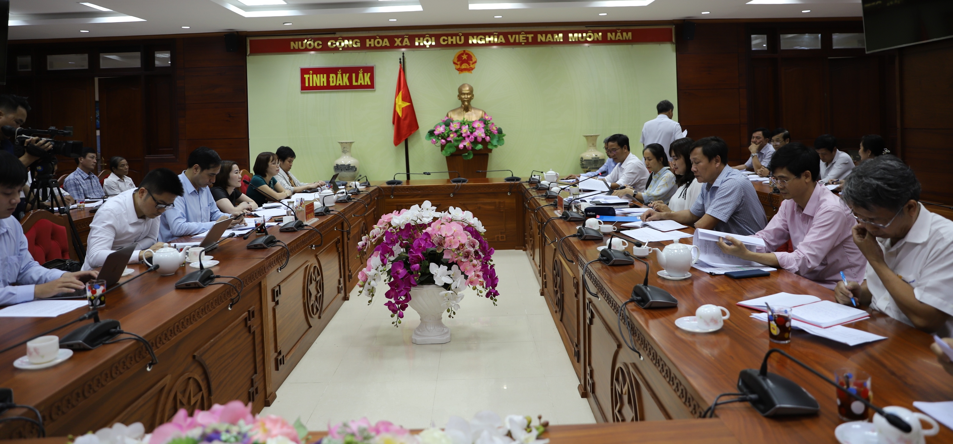 Bộ Lao động-Thương binh &amp; X&atilde; hội l&agrave;m việc với tỉnh Đắk Lắk về việc triển khai việc hỗ trợ cho những đối tượng bị ảnh hưởng do đại dịch covid-19.