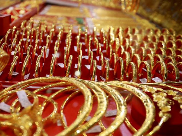 Gi&aacute; v&agrave;ng ng&agrave;y mới 28/5: V&agrave;ng SJC đảo chiều tăng phi&ecirc;n s&aacute;ng nay