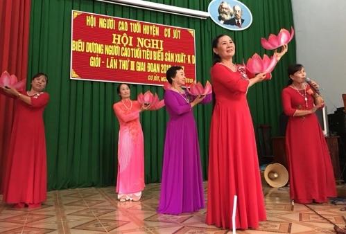 Khắp nơi chăm sóc, phát huy vai trò NCT