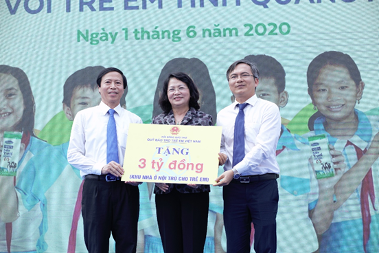 Nh&acirc;n dịp Tết thiếu nhi, Ph&oacute; Chủ tịch nước trao tặng tỉnh Quảng Nam khu nh&agrave; nội tr&uacute; cho trẻ em trị gi&aacute; 3 tỷ đồng