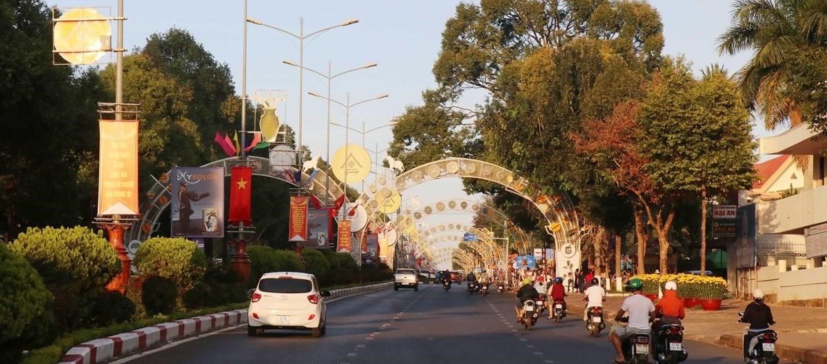 Tập trung x&acirc;y dựng đ&ocirc;ng thị th&ocirc;ng minh hiện hiện đại l&agrave; mục ti&ecirc;u quan trọng của Đắk Lắk trong những năm tiếp theo.