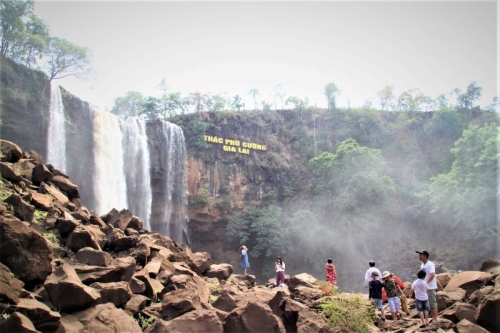 Dòng thác tình yêu