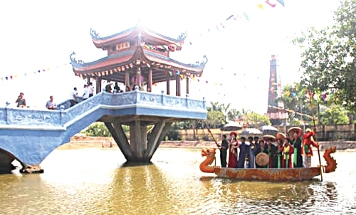 Chùa Trăm Gian được ba đời vua sắc phong