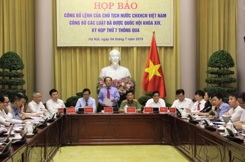 Chủ tịch nước công bố 7 luật vừa được Quốc hội thông qua