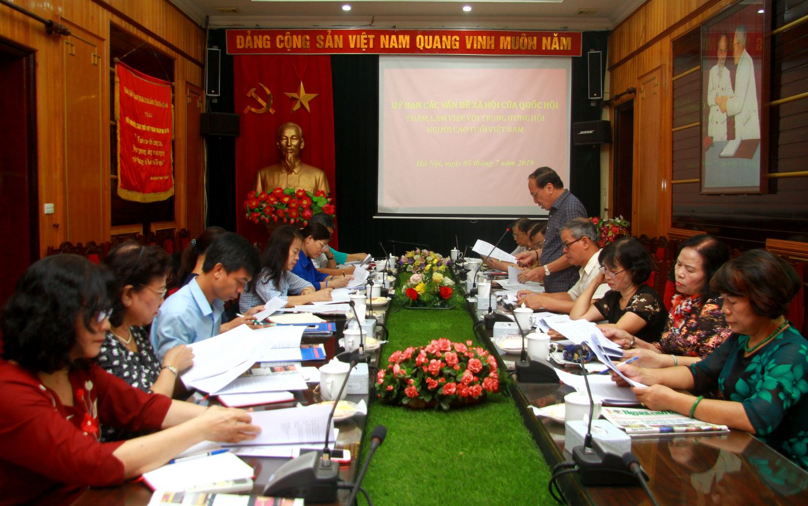 Ủy ban Các vấn đề xã hội của Quốc hội thăm, làm việc với TW Hội NCT Việt Nam: Đề xuất nhiều chính sách chăm sóc và phát huy vai trò NCT