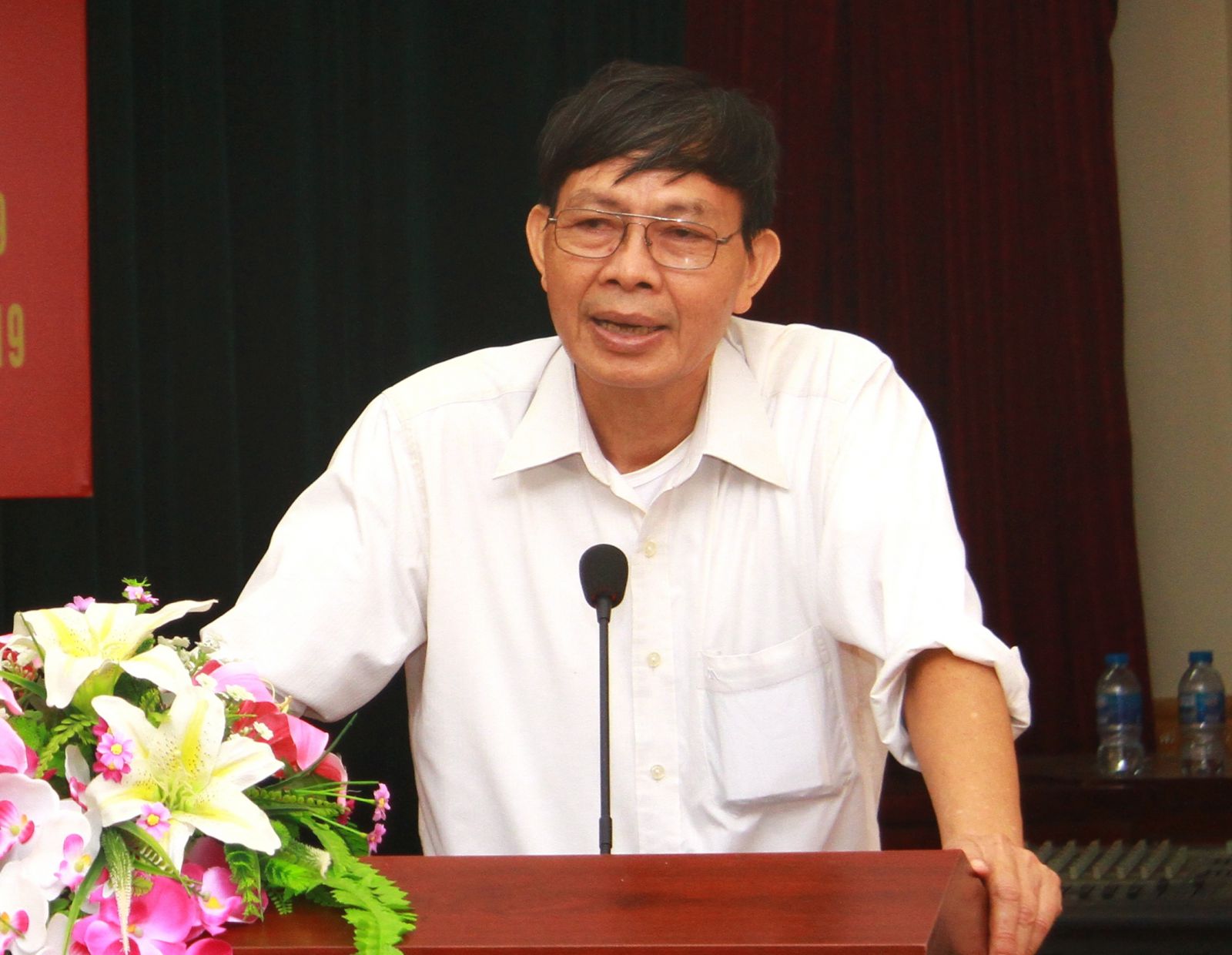 &Ocirc;ng Nguyễn Duy Hy, Trưởng BĐD Hội NCT tỉnh chủ tr&igrave; Hội nghị