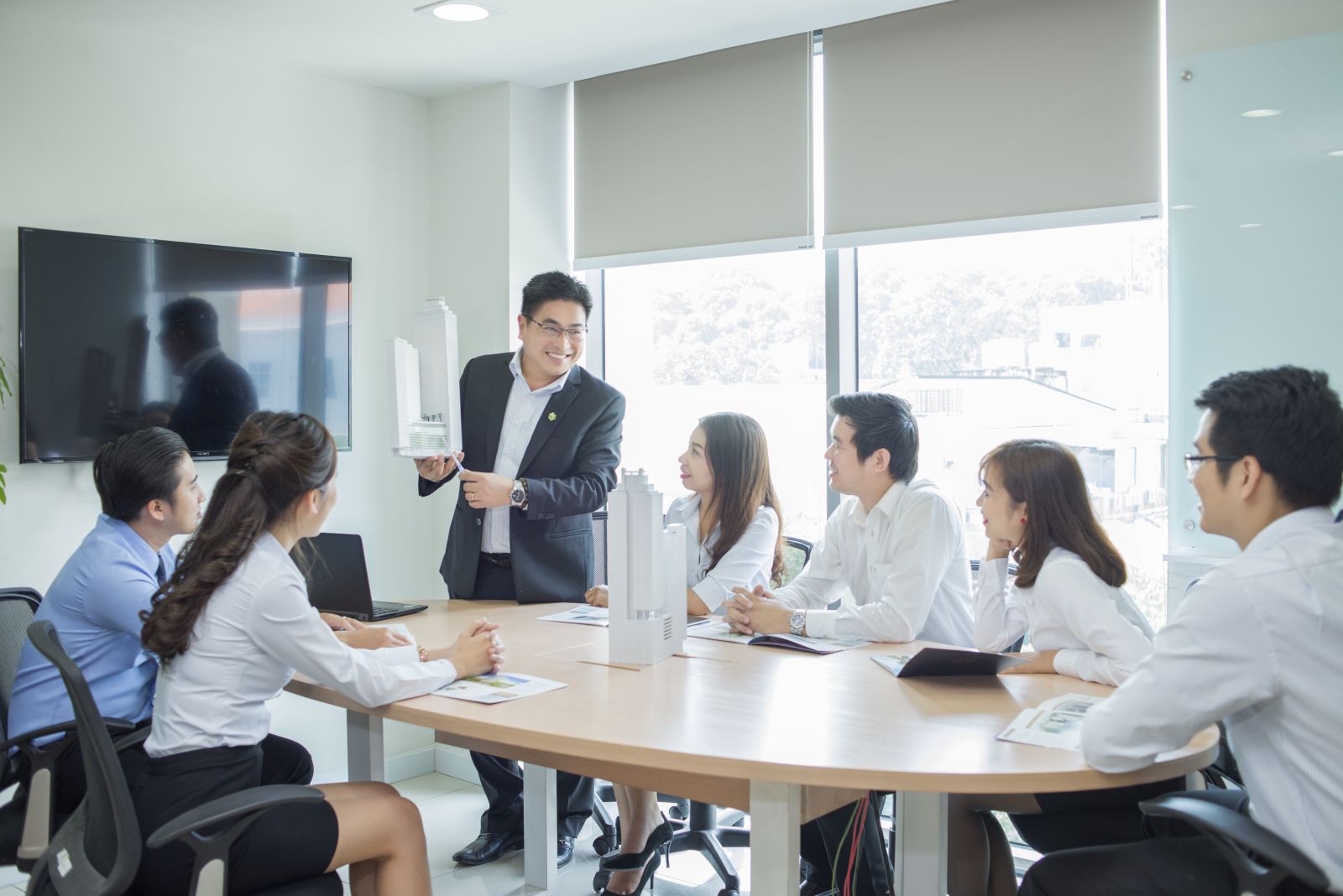 Đầu tư ph&aacute;t triển nguồn nh&acirc;n lực chất lượng cao lu&ocirc;n l&agrave; nhiệm vụ h&agrave;ng đầu của Tập đo&agrave;n