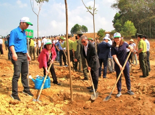 Tỉnh Yên Bái: Toàn xã hội chung tay chăm lo cho NCT