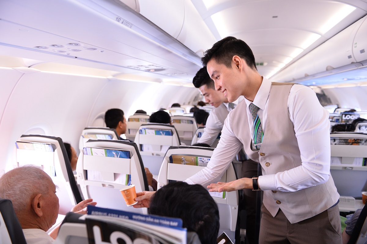 Đ&acirc;y l&agrave; hoạt động thiết thực của Bamboo Airways với kỳ vọng g&oacute;p phần tạo n&ecirc;n một m&ocirc;i trường sống xanh sạch hơn