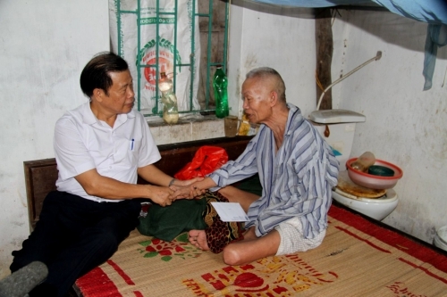 Nỗi lòng cha mẹ