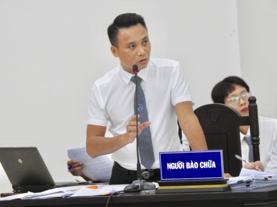 Luật sư Th&aacute;ng tại phi&ecirc;n t&ograve;a