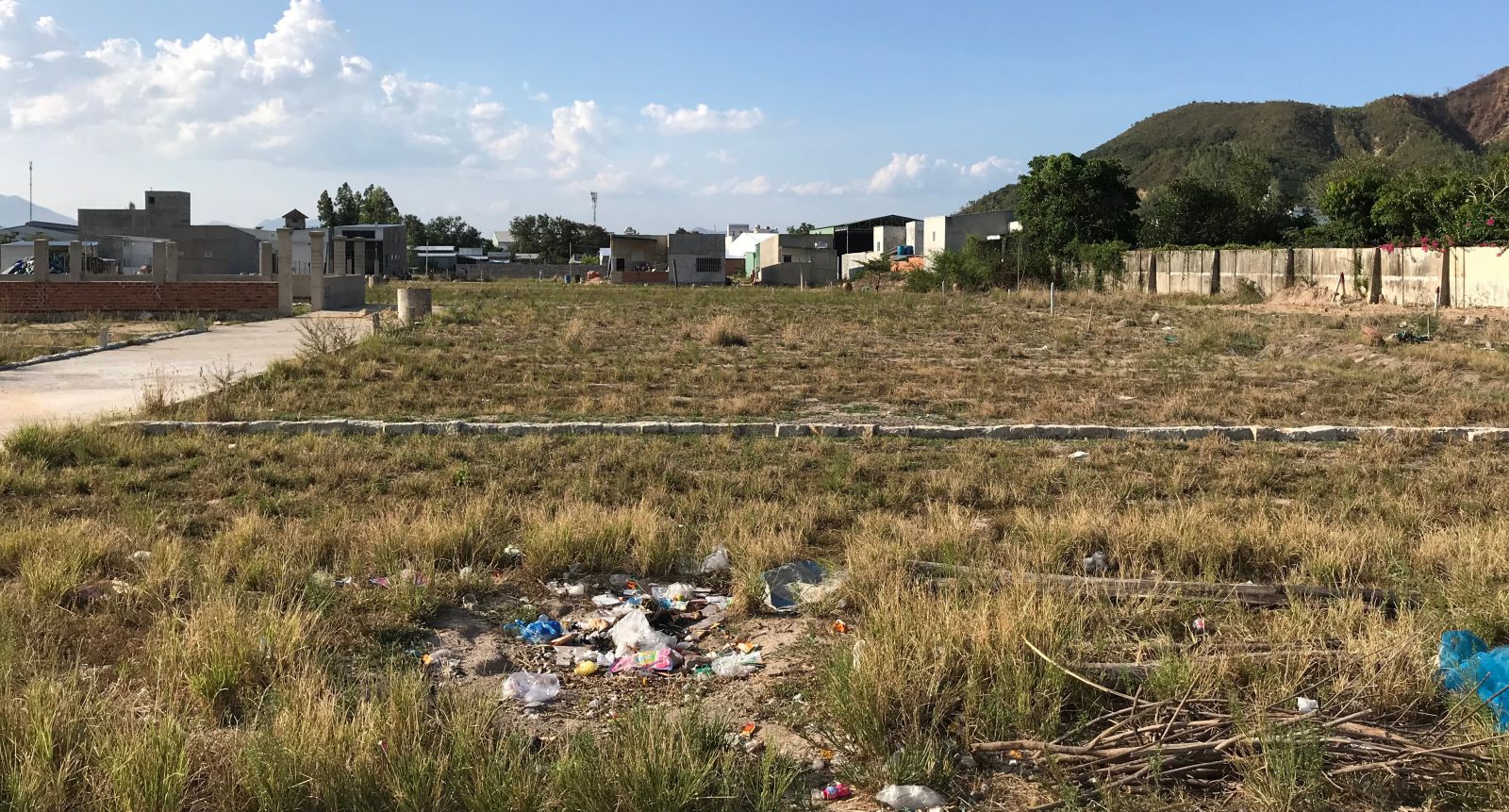 Một khu đất th&ocirc;n Phước Lộc.