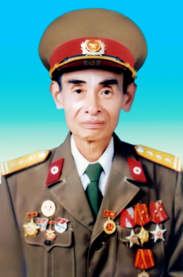 "Người chiến sĩ áo trắng" một thời và mãi mãi