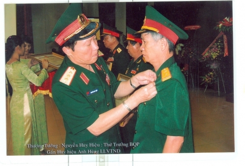 Kỉ niệm 72 năm ngày Thương binh - Liệt sĩ : Dũng sĩ diệt máy bay