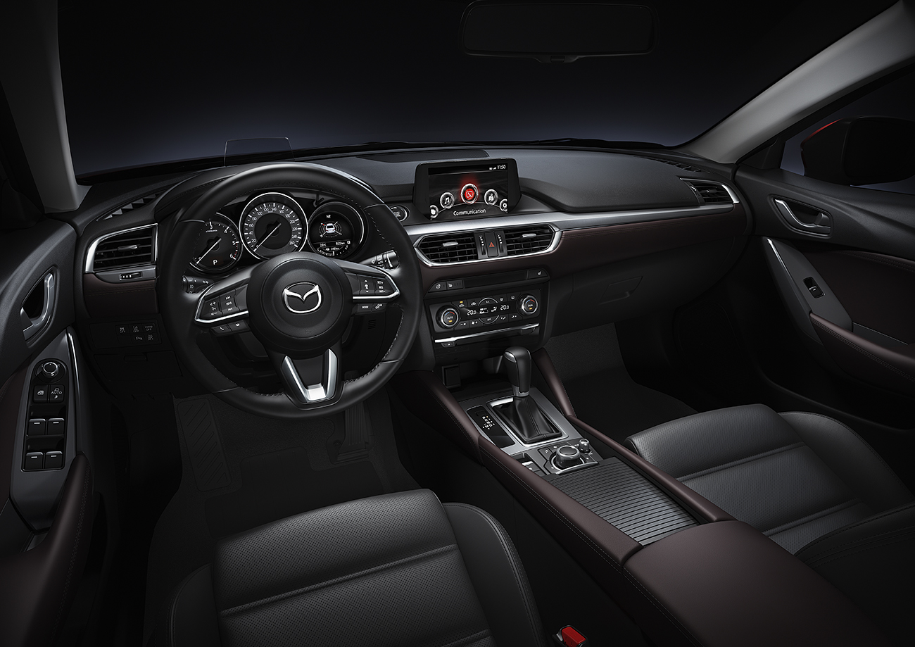 Mazda6 được đ&aacute;nh gi&aacute; l&agrave; d&ograve;ng sedan hạng D c&oacute; thiết kế nội thất đẹp nhất trong ph&acirc;n kh&uacute;c