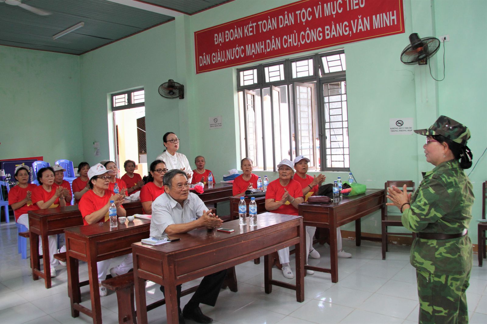 Buổi sinh hoạt CLB Văn nghệ - Dưỡng sinh NCT TP Quảng Ng&atilde;i