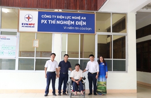 Người công nhân điện lực vượt lên số phận