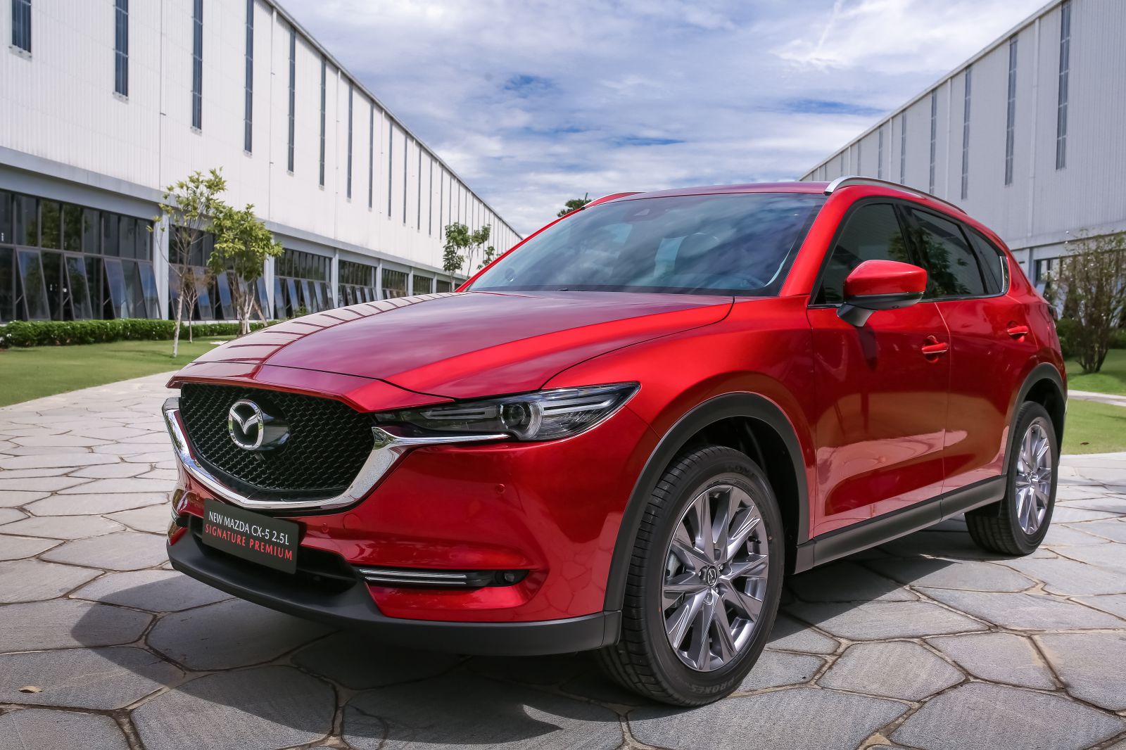 Mazda CX-5 năm chỗ thế hệ mới vừa được Thaco ra mắt có gì mới?