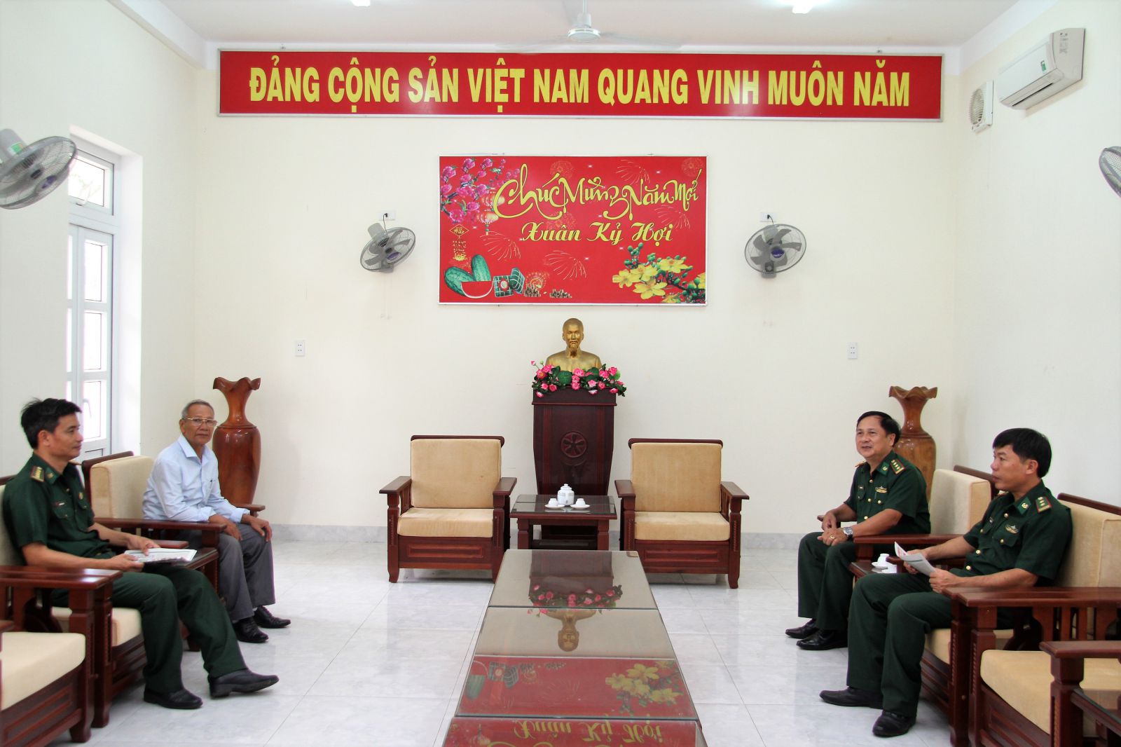 Hội NCT tỉnh v&agrave; BĐBP tỉnh l&agrave;m việc với Đồn Bi&ecirc;n ph&ograve;ng Đức Minh về chương tr&igrave;nh phối hợp