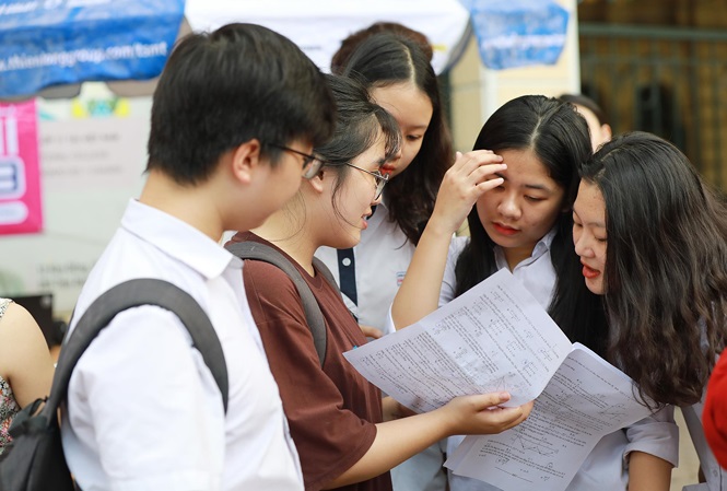 Th&iacute; sinh cần c&acirc;n nhắc khi chọn ng&agrave;nh học