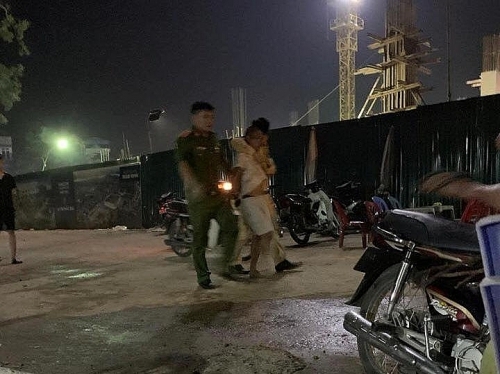 Phú Thọ: Vi phạm giao thông xin không được, đối tượng về nhà lấy dao đâm Cảnh sát