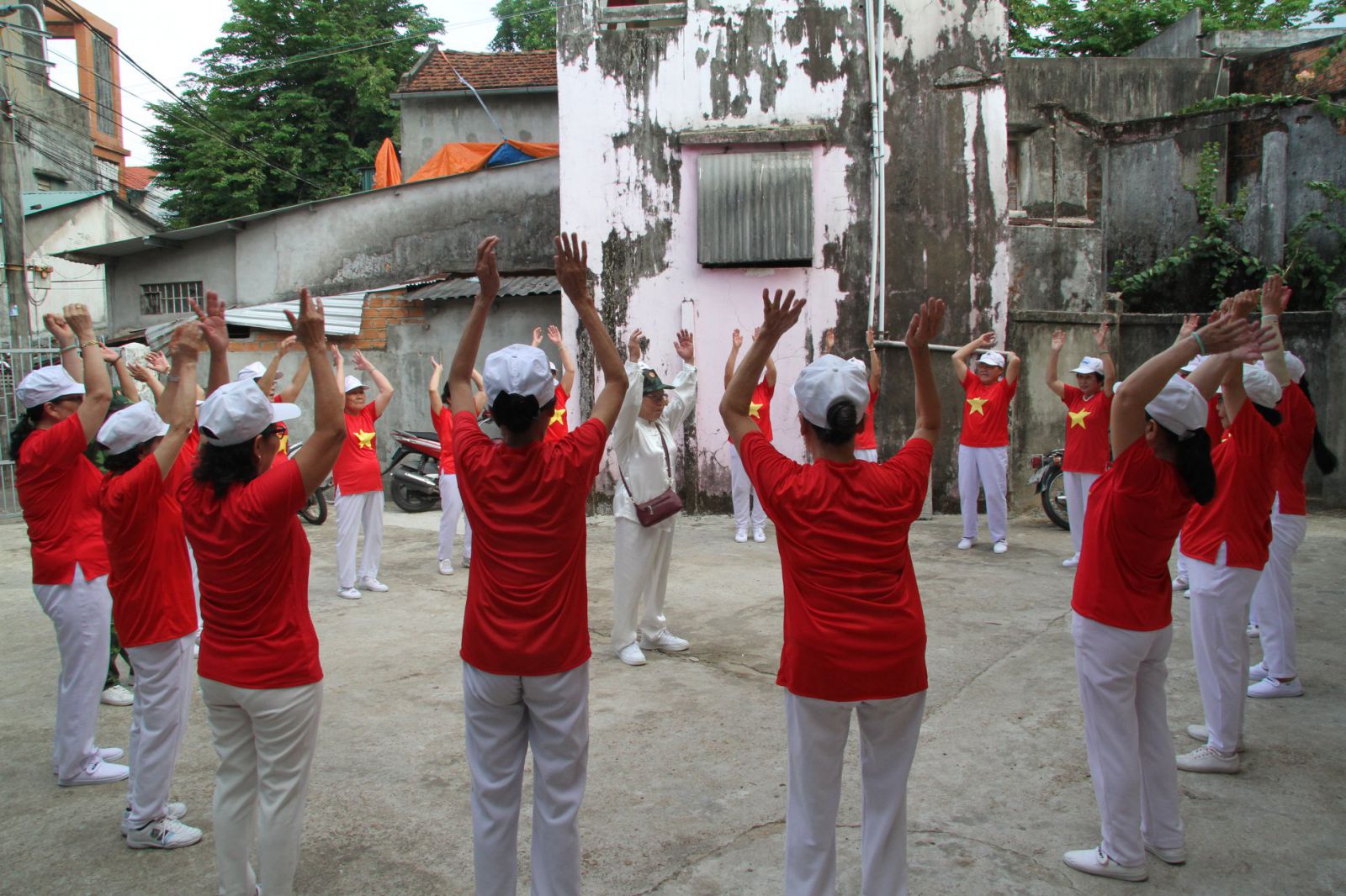 Kh&aacute;m, tư vấn sức khỏe cho NCT x&atilde; Trần Ph&uacute;, TP H&agrave; Nội