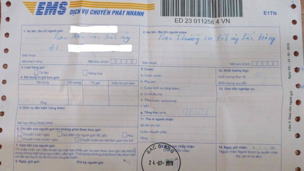 Phiếu chuyển ph&aacute;t đơn tố c&aacute;o c&oacute; dấu bưu điện ng&agrave;y 24/7/2019.