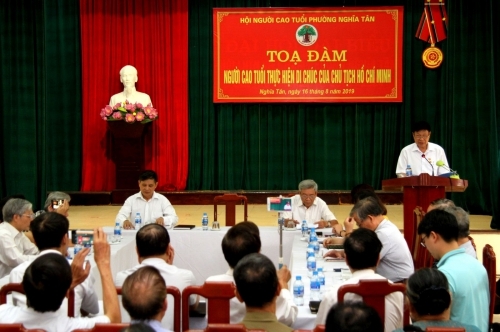 Người cao tuổi phường Nghĩa Tân thực hiện Di chúc Bác Hồ