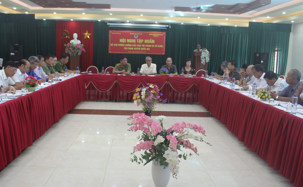 Quang cảnh buổi tập huấn