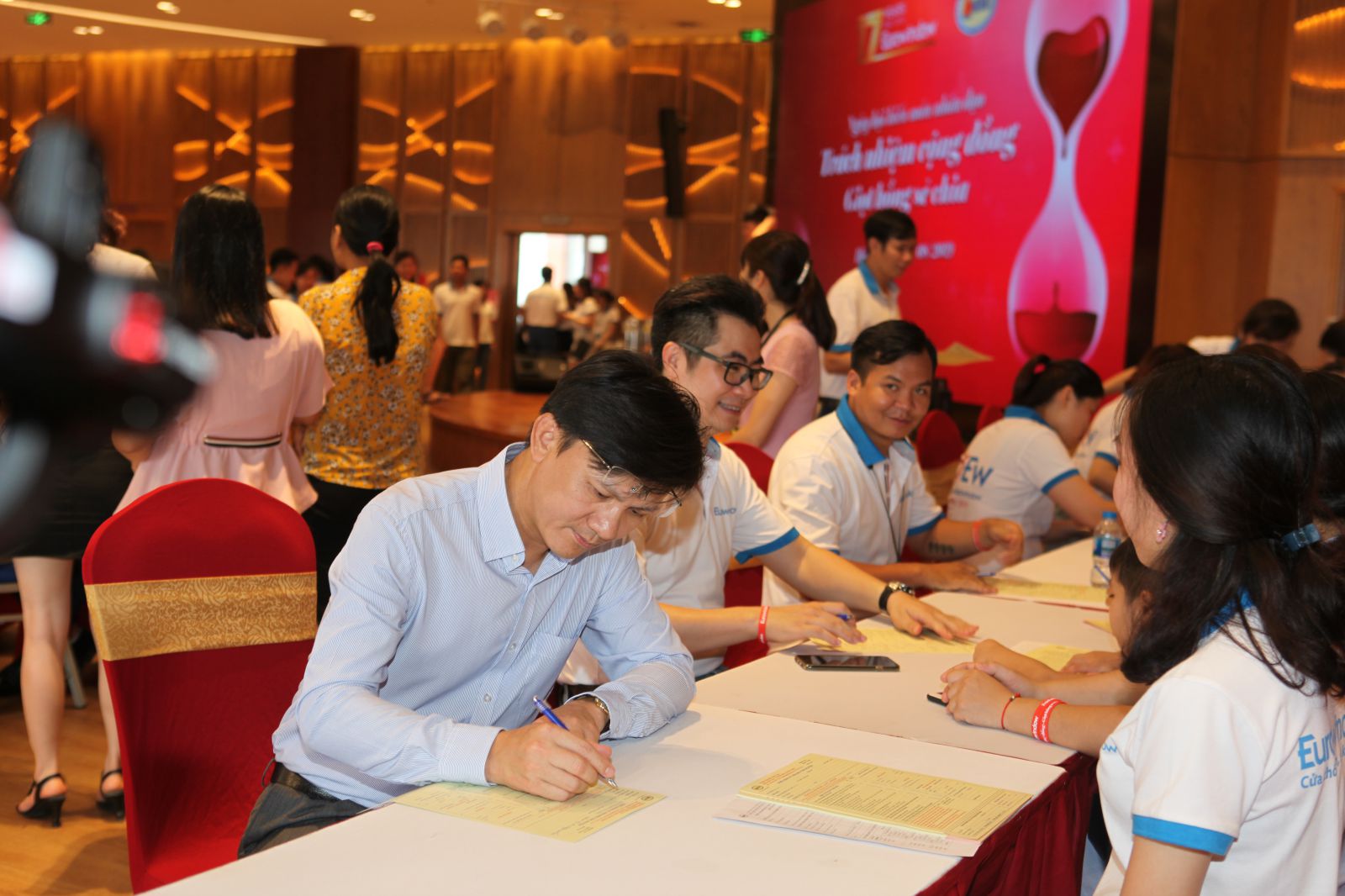 &Ocirc;ng Vũ Trọng Trung &ndash; Ph&oacute; Tổng gi&aacute;m đốc Eurowindow