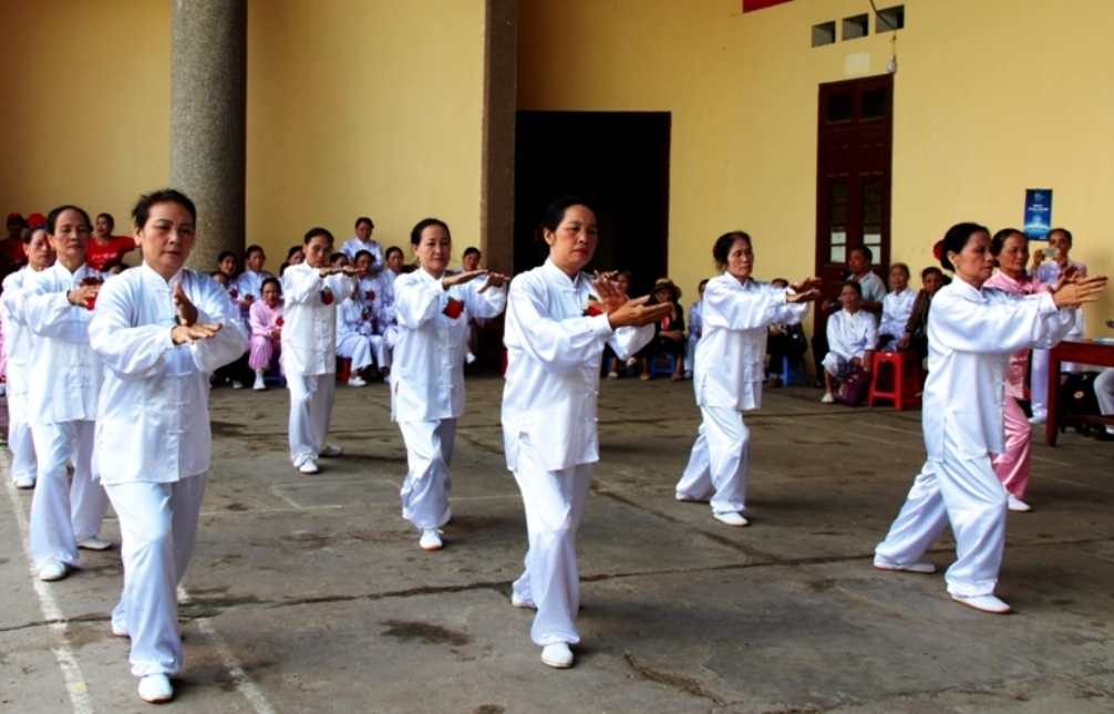 C&aacute;c vận động vi&ecirc;n biểu diễn Th&aacute;i cực quyền