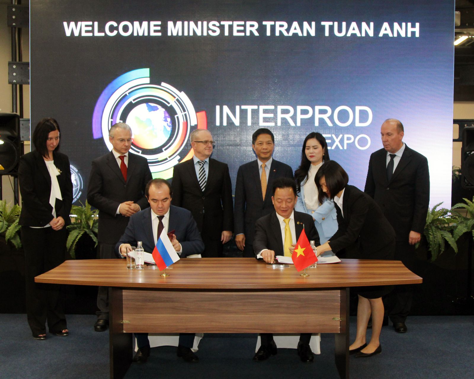 Tập đoàn T&T Group kí kết biên bản ghi nhớ với 3 đối tác lớn tại Nga