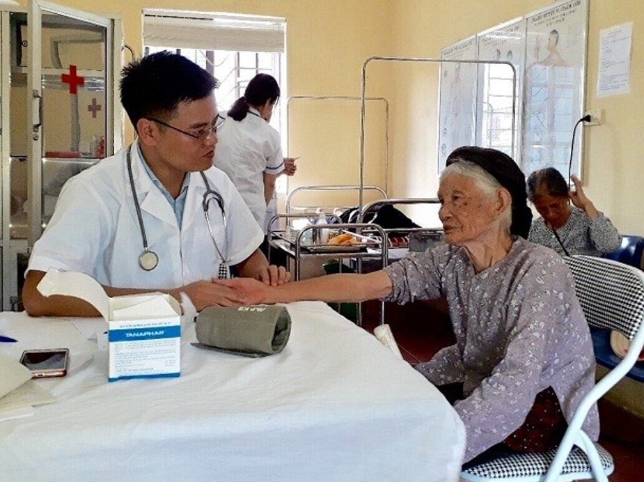 Kh&aacute;m sức khỏe cho NCT