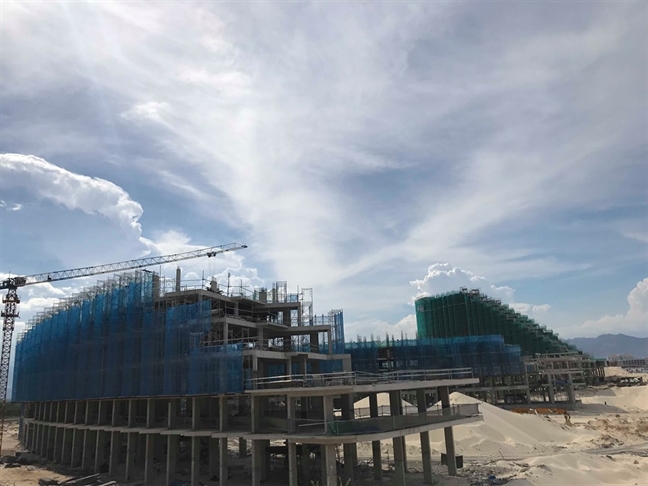 Dự &aacute;n bị đ&igrave;nh chỉ nhưng Chủ đầu tư vẫn tiến h&agrave;nh thi c&ocirc;ng