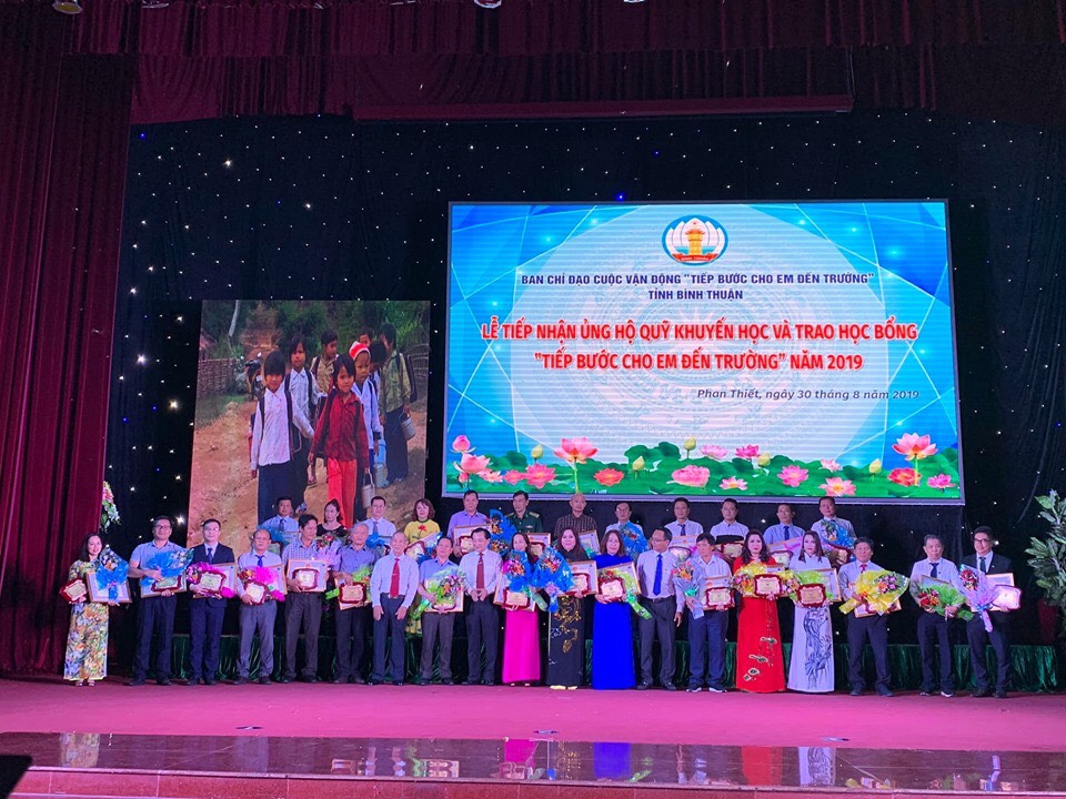 Bình Thuận: Gần 5,5 tỉ đồng tiếp bước cho học sinh đến trường