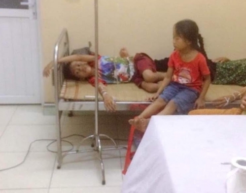 Huyện Nga Sơn (Thanh Hóa): Hơn 40 người phải nhập viện sau khi ăn cỗ mừng tân gia