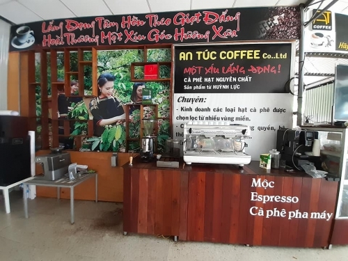 Thoát nghèo bằng nghề rang xay cà phê,