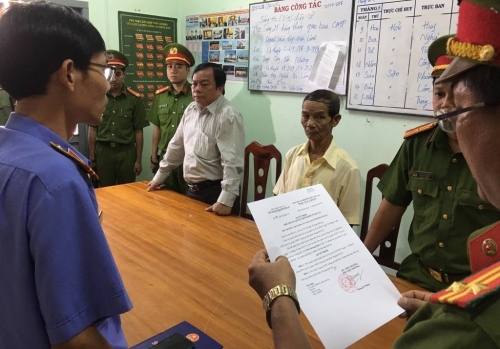 Để xảy ra sai phạm trong quản lý đất đai, Phó Chủ tịch UBND TP Phan Thiết và 2 cấp dưới bị bắt