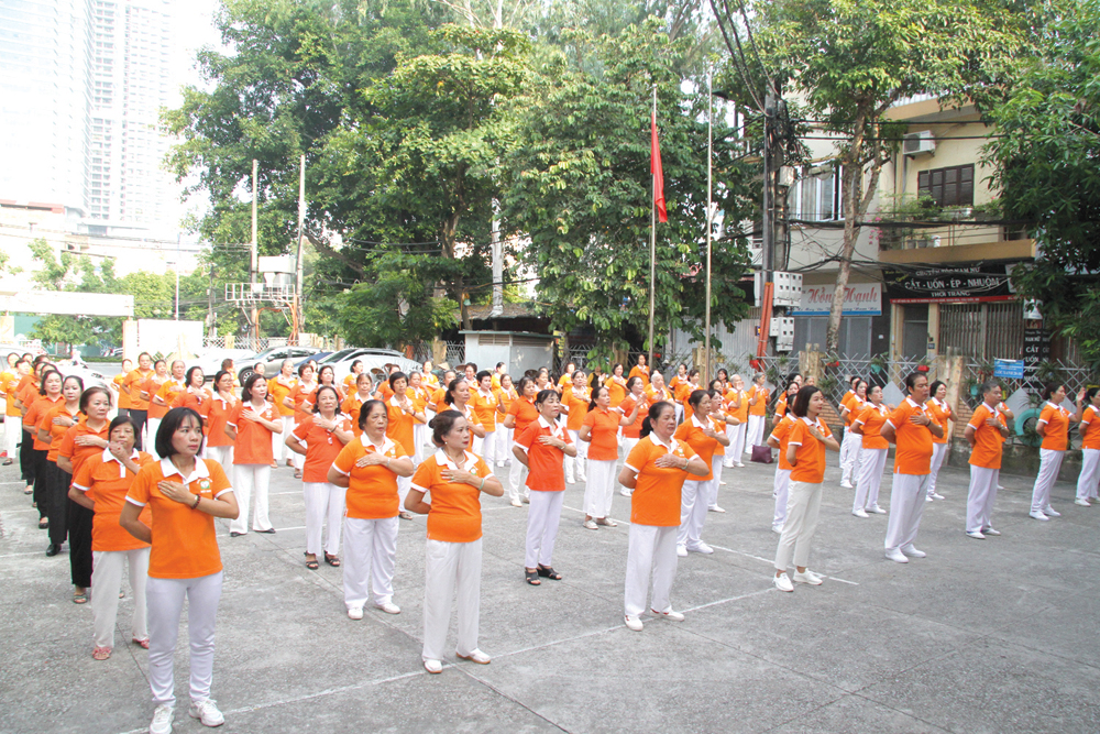 Một số b&agrave;i tập của CLB DSTT Hoa Xu&acirc;n, phường Quan Hoa, Cầu Giấy, H&agrave; Nội