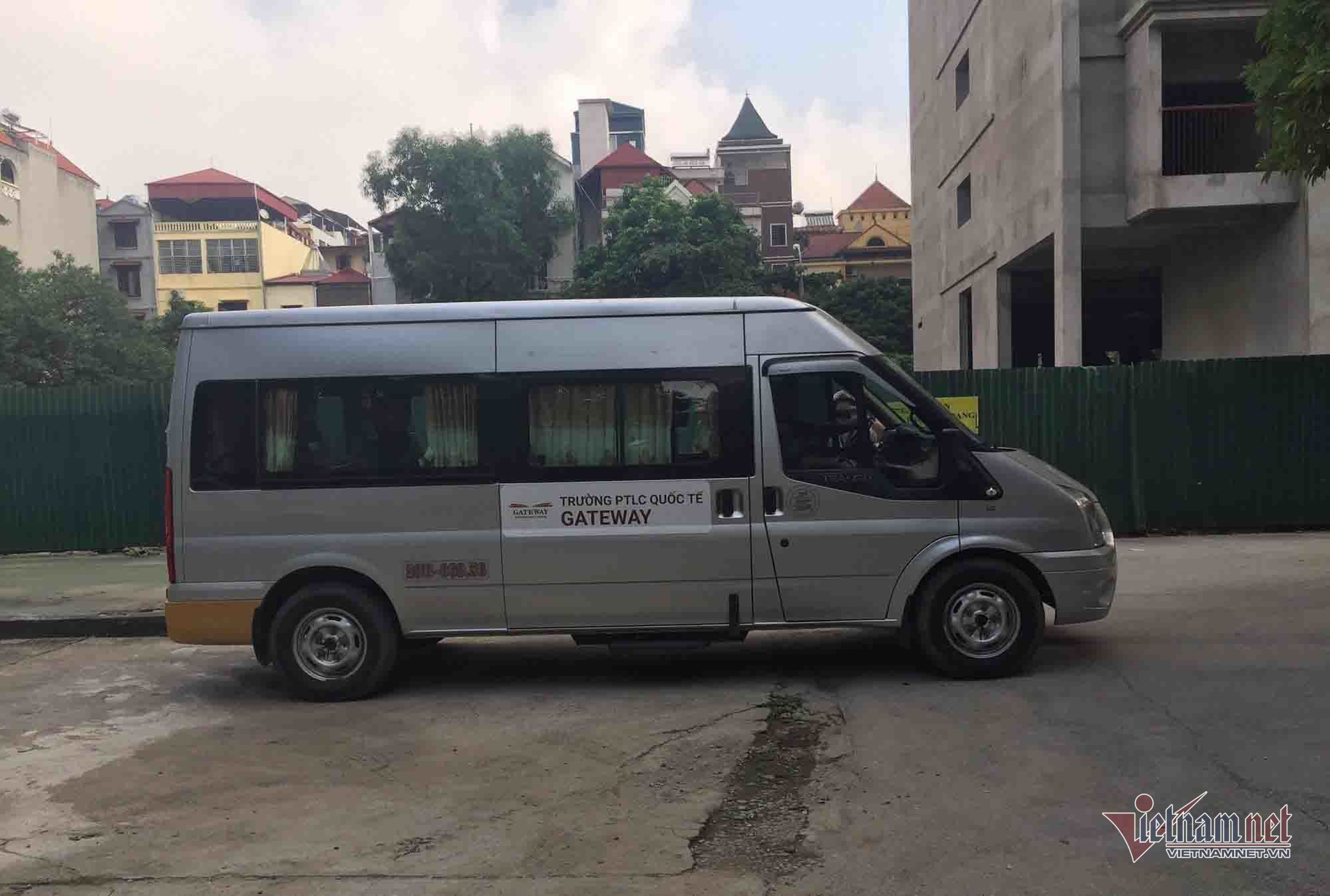 Chiếc xe được đỗ đ&uacute;ng nơi trước đ&oacute; l&aacute;i xe Phiến đỗ ở học viện b&aacute;o ch&iacute;