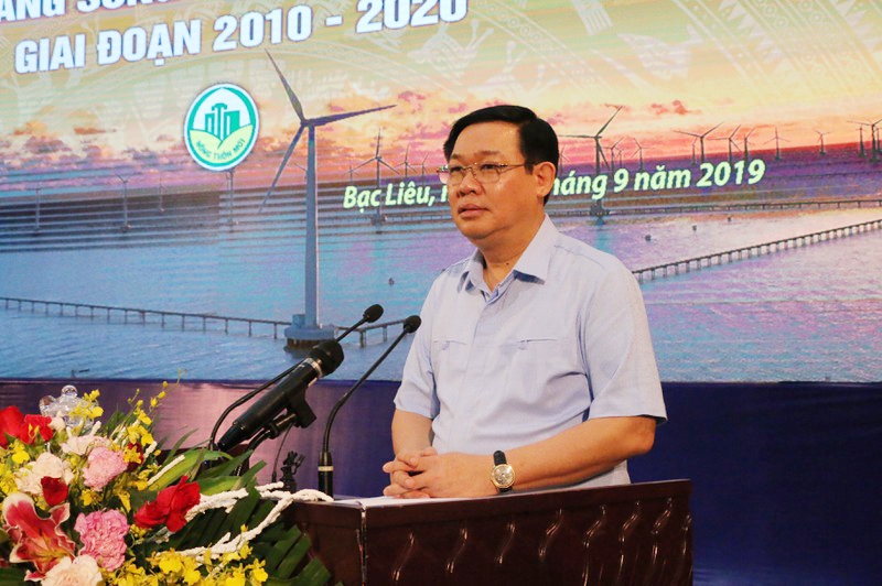 Ph&oacute; Thủ tướng Vương Đ&igrave;nh Huệ ph&aacute;t biểu chỉ đạo hội nghị