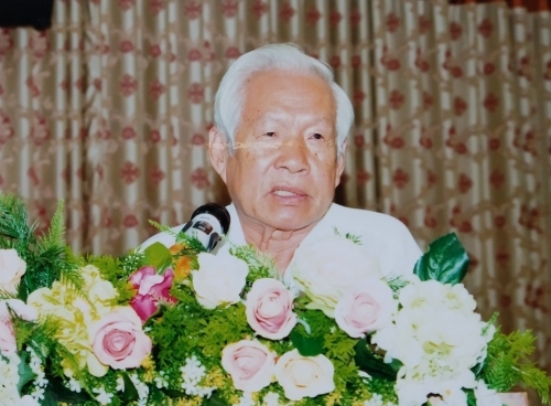 Người "chèo lái" Chi bộ trong sạch vững mạnh