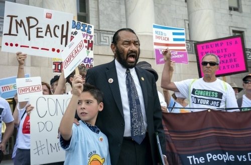 Liệu đã có “thời cơ vàng”  để đảng Dân chủ “hạ” Tổng thống Trump?