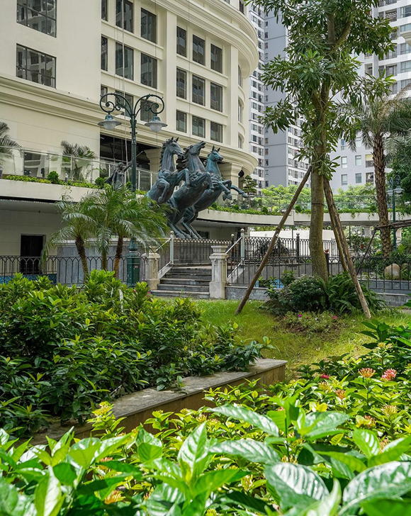 Mỗi ng&agrave;y tại Sunshine Garden sẽ l&agrave; một trải nghiệm th&uacute; vị trong kh&ocirc;ng gian sống xanh v&agrave; tận hưởng những tiện &iacute;ch đẳng cấp như ở kh&aacute;ch sạn 5 sao.