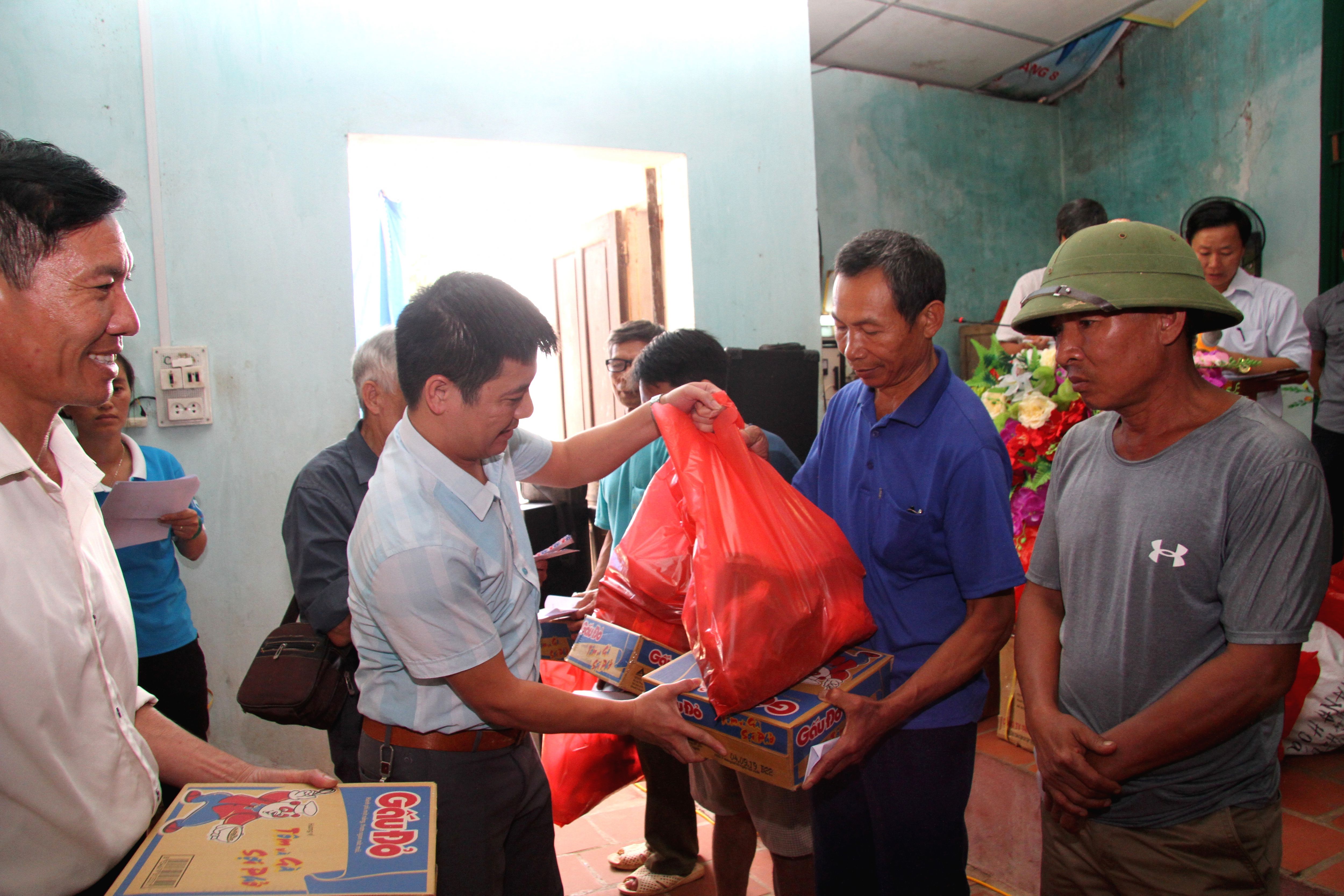 Thiết tha ân nghĩa đong đầy