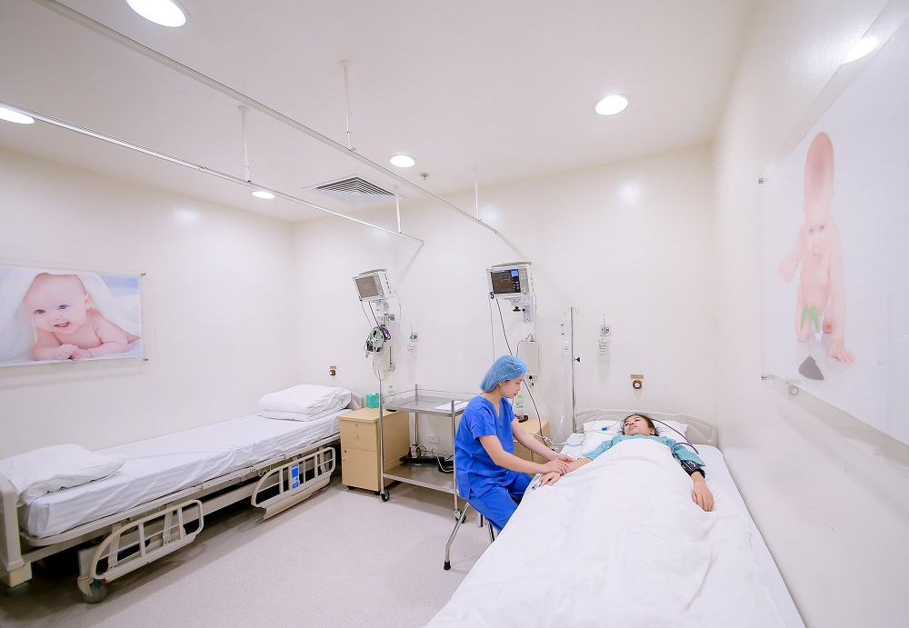 C&ugrave;ng với kỹ thuật chẩn đo&aacute;n rối loạn miễn dịch tại chỗ, Vinmec đ&atilde; &aacute;p dụng th&agrave;nh c&ocirc;ng c&aacute;c kỹ thuật điều trị v&ocirc; sinh &ndash; hiếm muộn ti&ecirc;n tiến gi&uacute;p cải thiện tỉ lệ th&agrave;nh c&ocirc;ng IVF