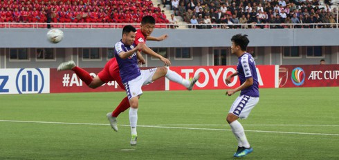 D&ugrave; nỗ lực song CLB H&agrave; Nội kh&ocirc;ng thể ghi b&agrave;n v&agrave;o lưới chủ nh&agrave; April-25. (Ảnh AFC).